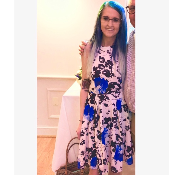 Perfect Cocktail Dress👗 - Picture 3 of 4